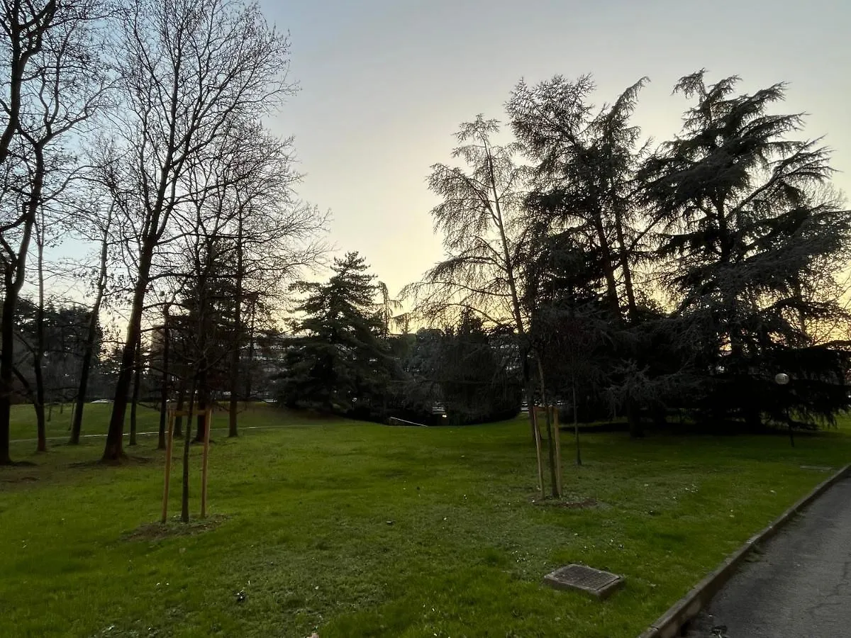 Milano San Siro Club Apartment 0*, Milan Italy
