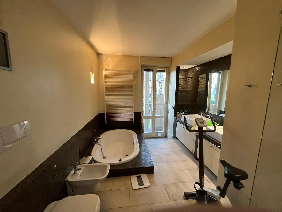 Apartament Milano San Siro Club 0*, Mediolan